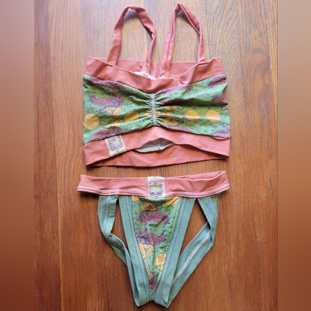Hot Mango Tiger Tube Top & Jaquestrap